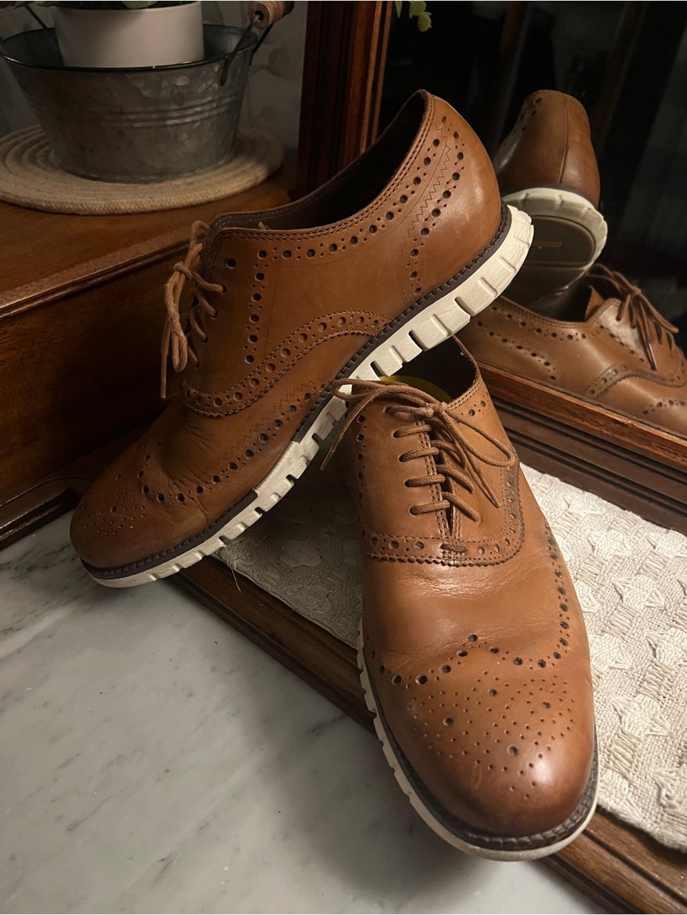 COLE HAAN Zerogrand Wingtip Lightweight Lace Up Oxfords Brown Cream Men's Sz 9